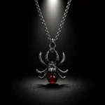 Red Widow Kolye